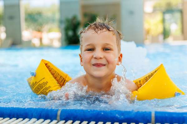 The-Resort-Custom-Pools-Magnolia-2